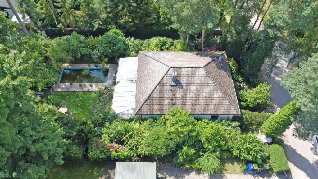 ✨ Ein Juwel – Traumhaftes Einfamilienhaus mit Wintergarten, Pool
& Lebensqualität pur